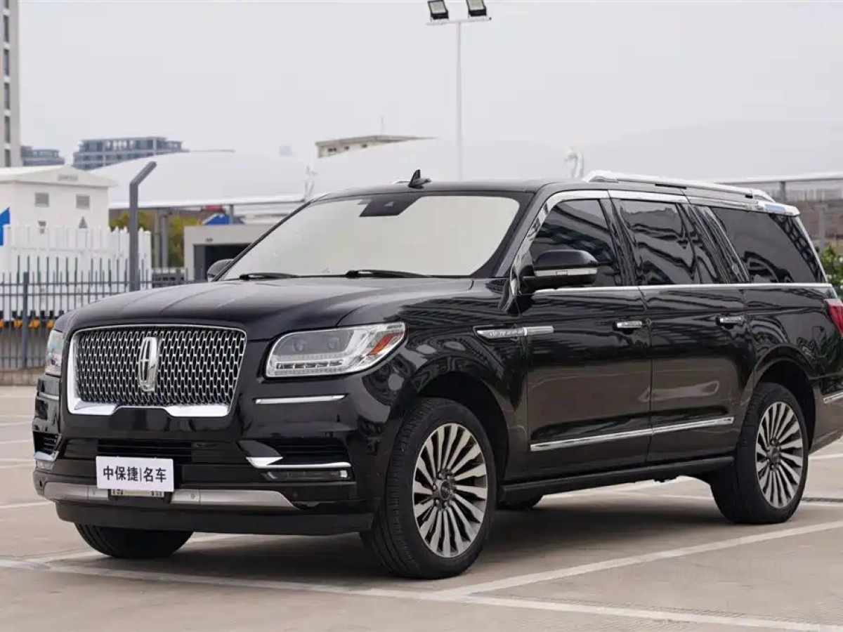 LINCOLN NAVIGATOR