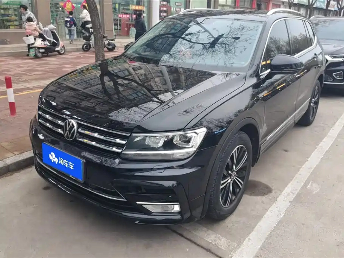 VOLKSWAGEN TIGUAN L  2021