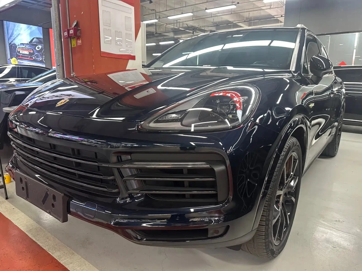 PORSCHE CAYENNE NEW ENERGY  2021
