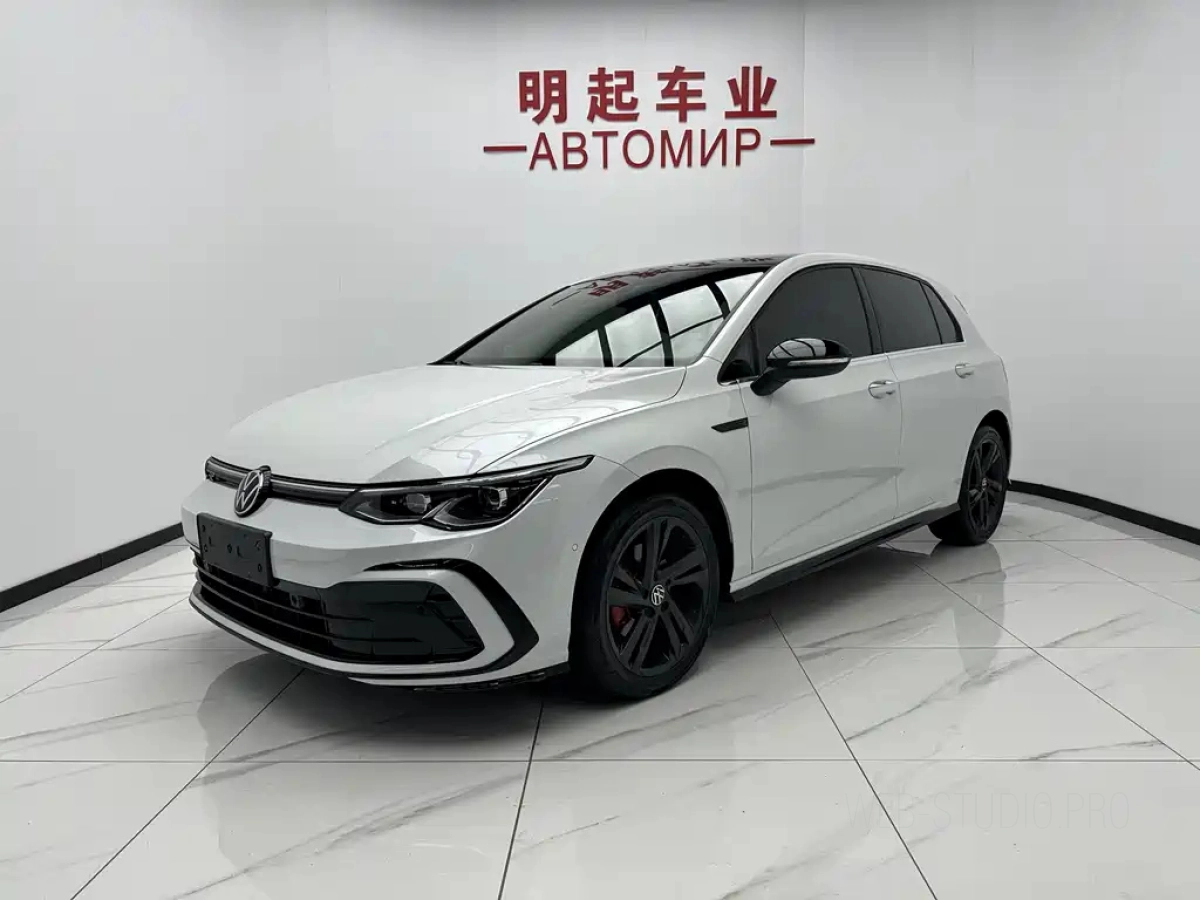 VOLKSWAGEN GOLF  2023