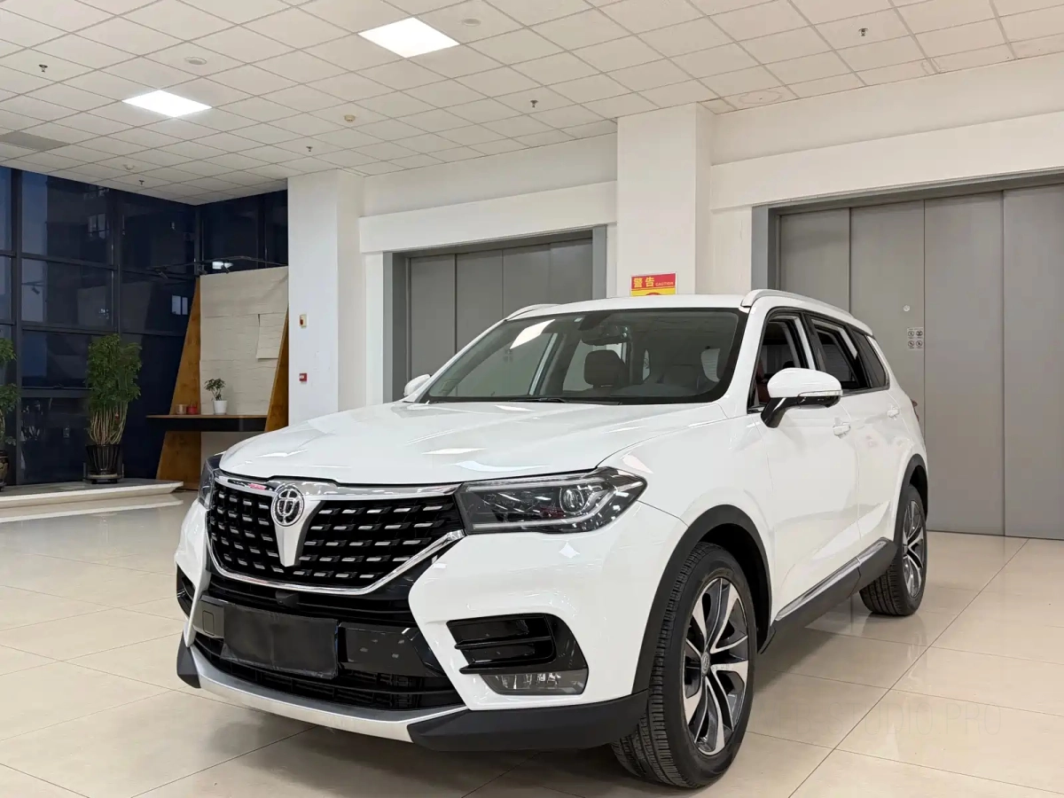 ZHONGHUA V7  2019