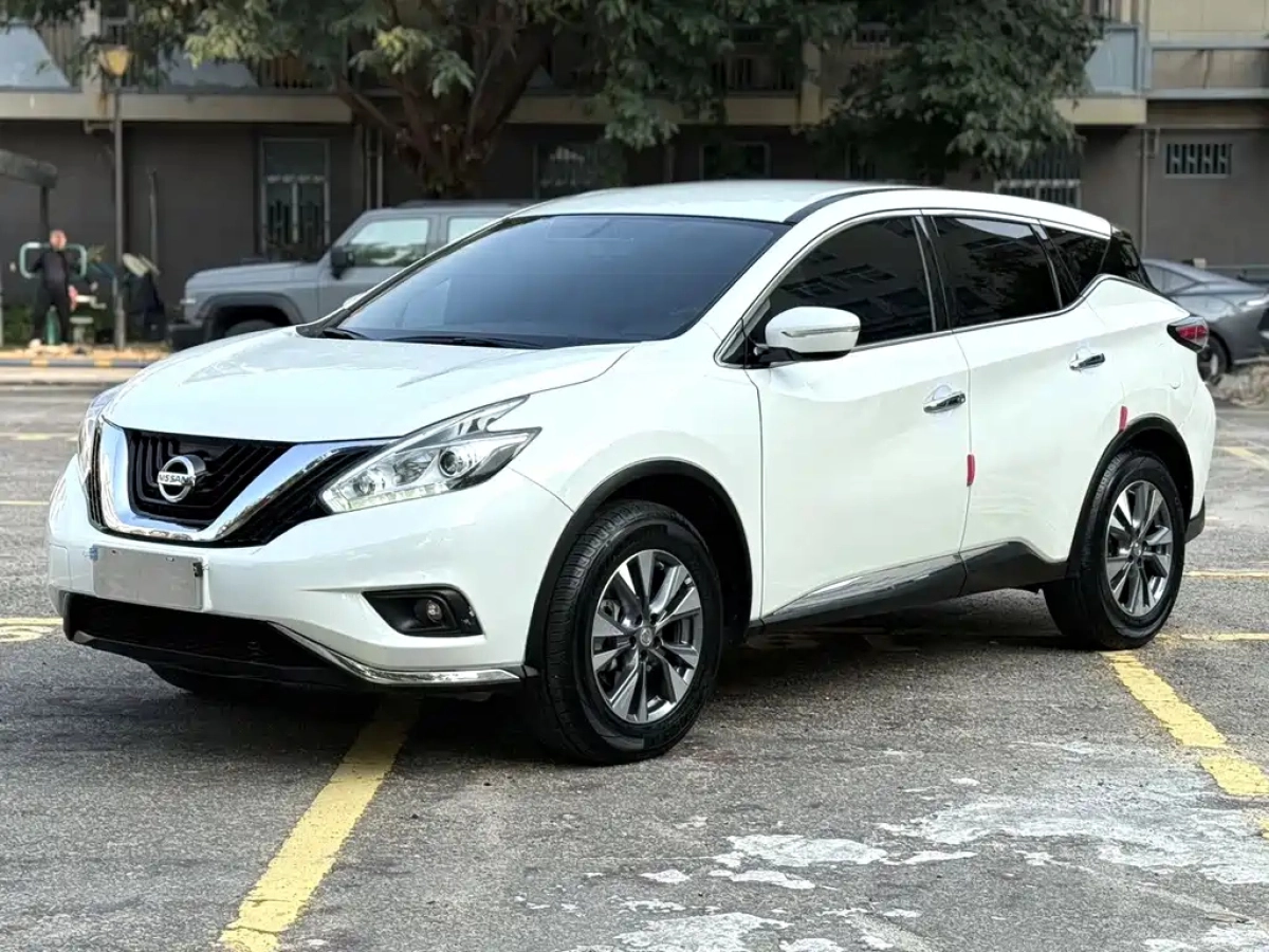 NISSAN MURANO  2023