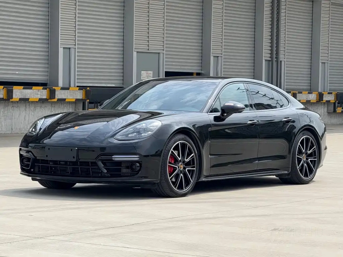 PORSCHE PANAMERA  2022