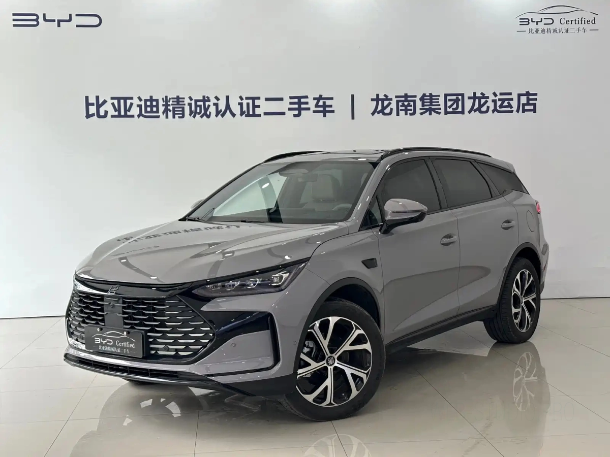 BYD TANG  2025