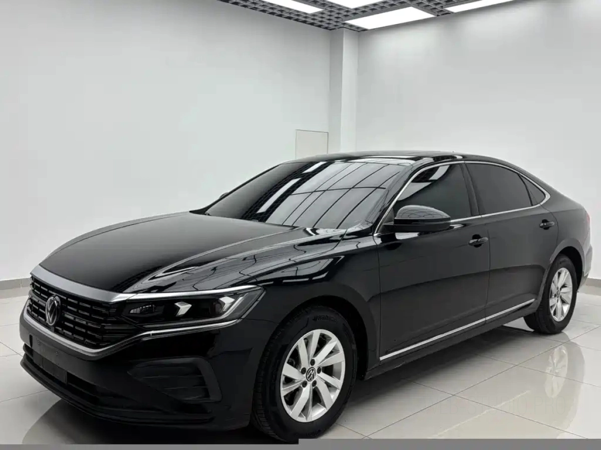 VOLKSWAGEN PASSAT  2022