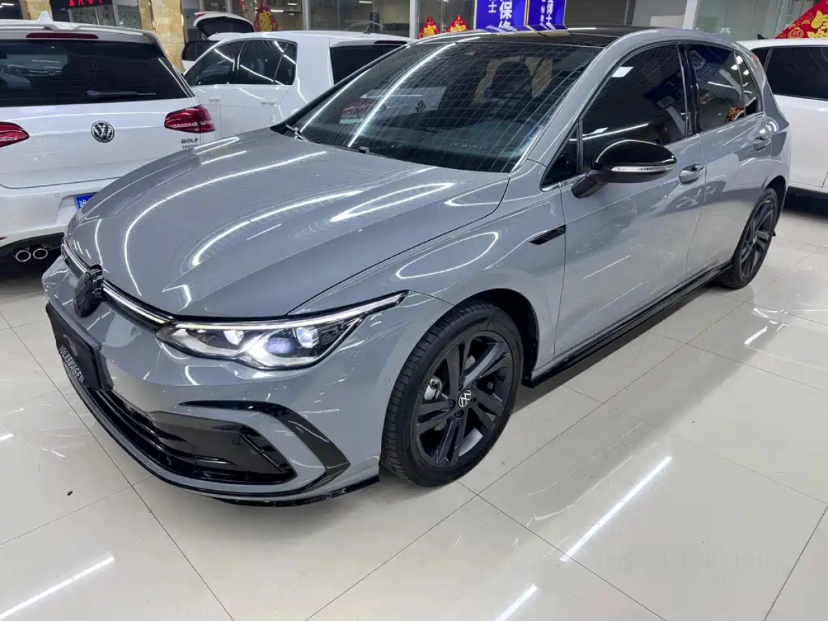 VOLKSWAGEN GOLF  2022