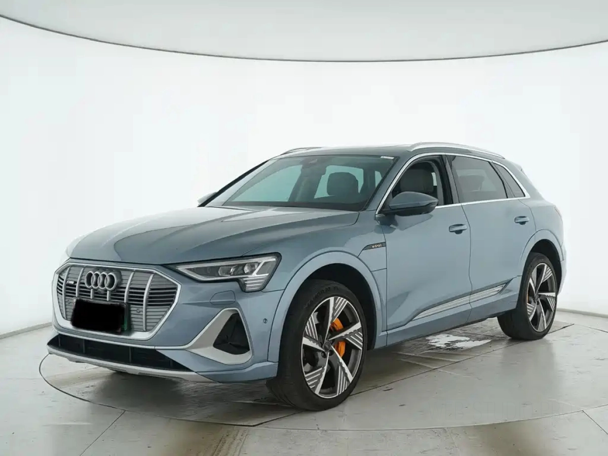 AUDI E-TRON  2021