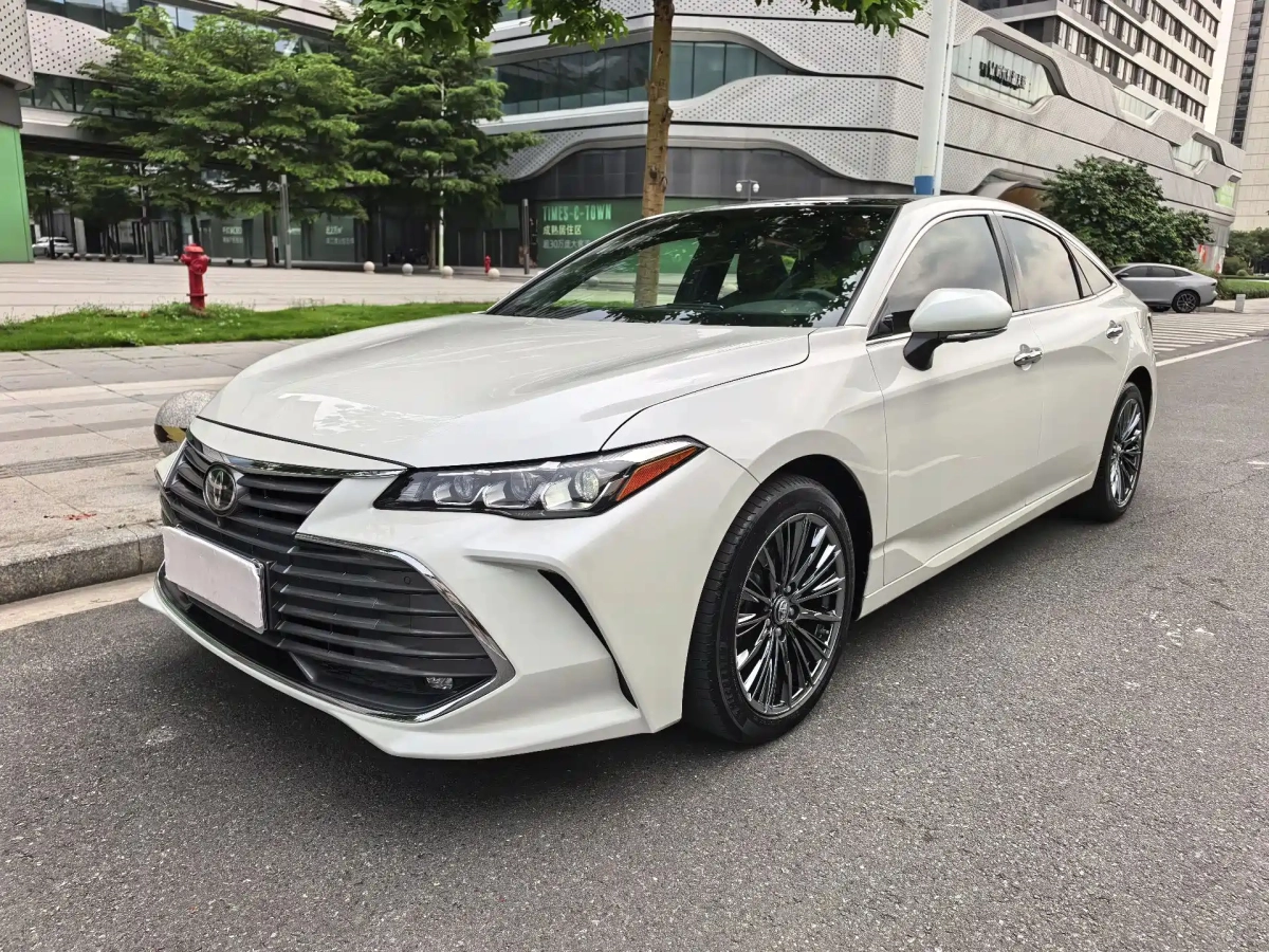 TOYOTA AVALON  2019