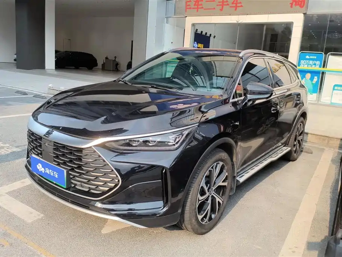 BYD TANG  2025