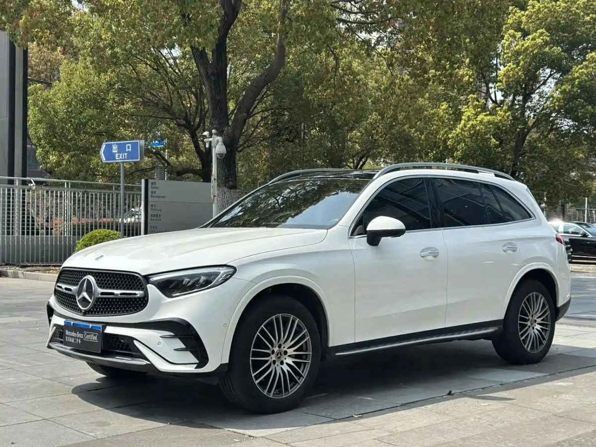 MERCEDES-BENZ GLC  2024