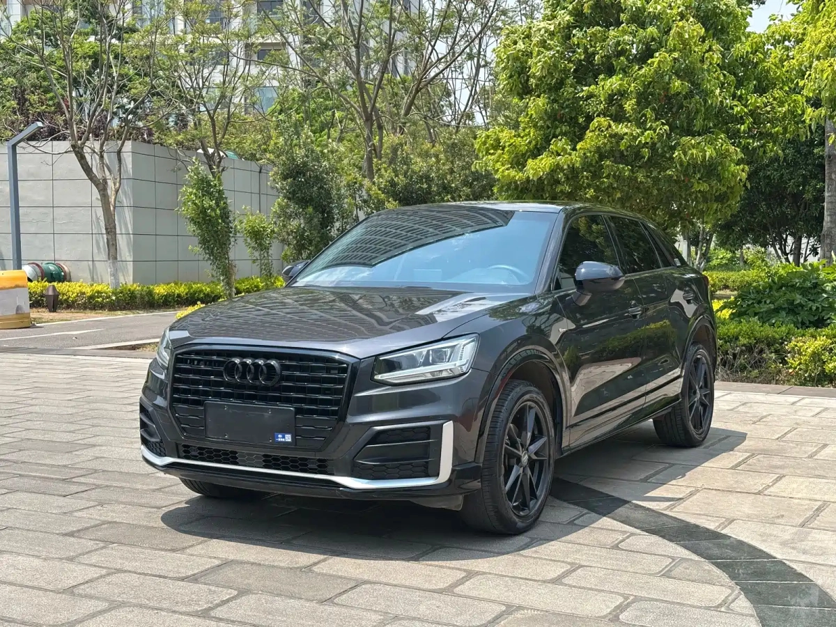 AUDI Q2L  2021