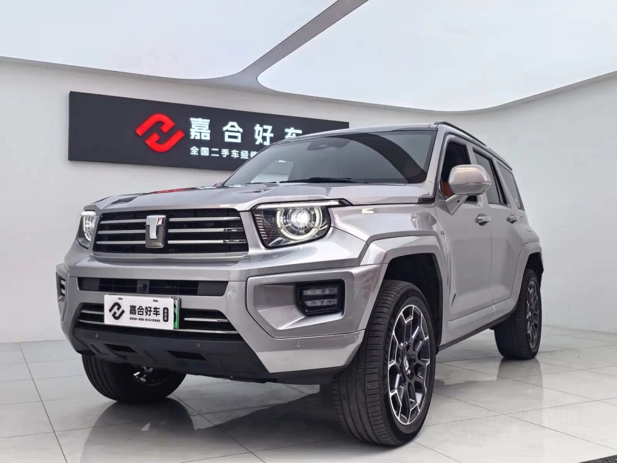 TANK 700 NEW ENERGY  2025