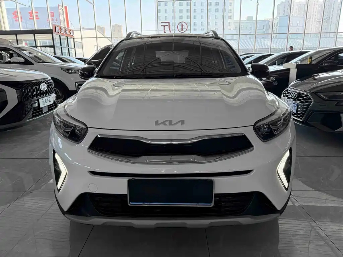 KIA KX1