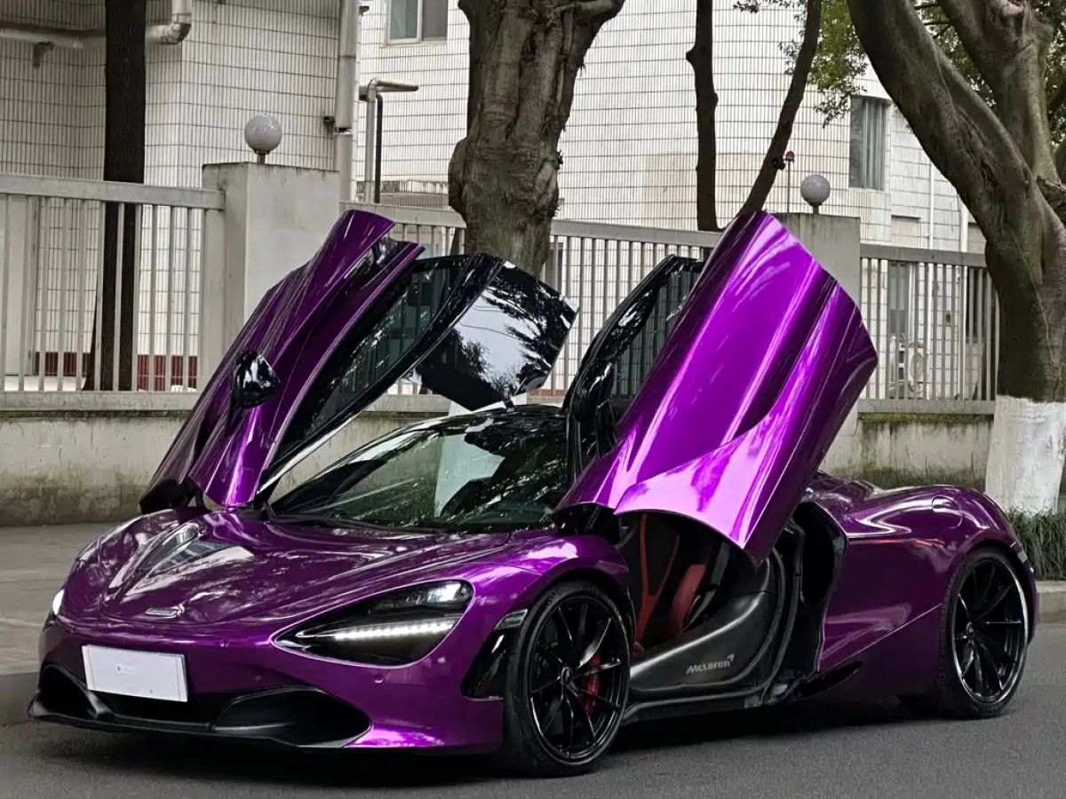 MCLAREN 720S