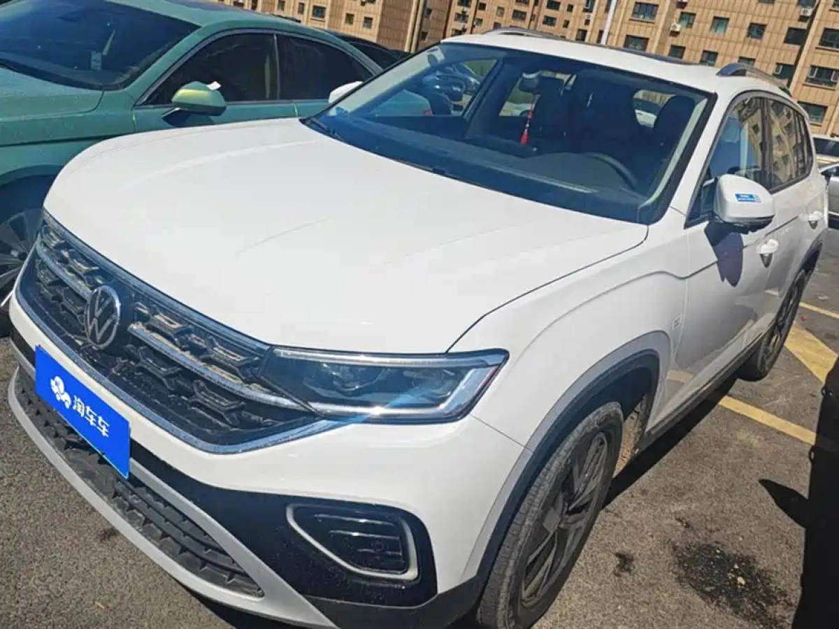 VOLKSWAGEN TAYRON  2026