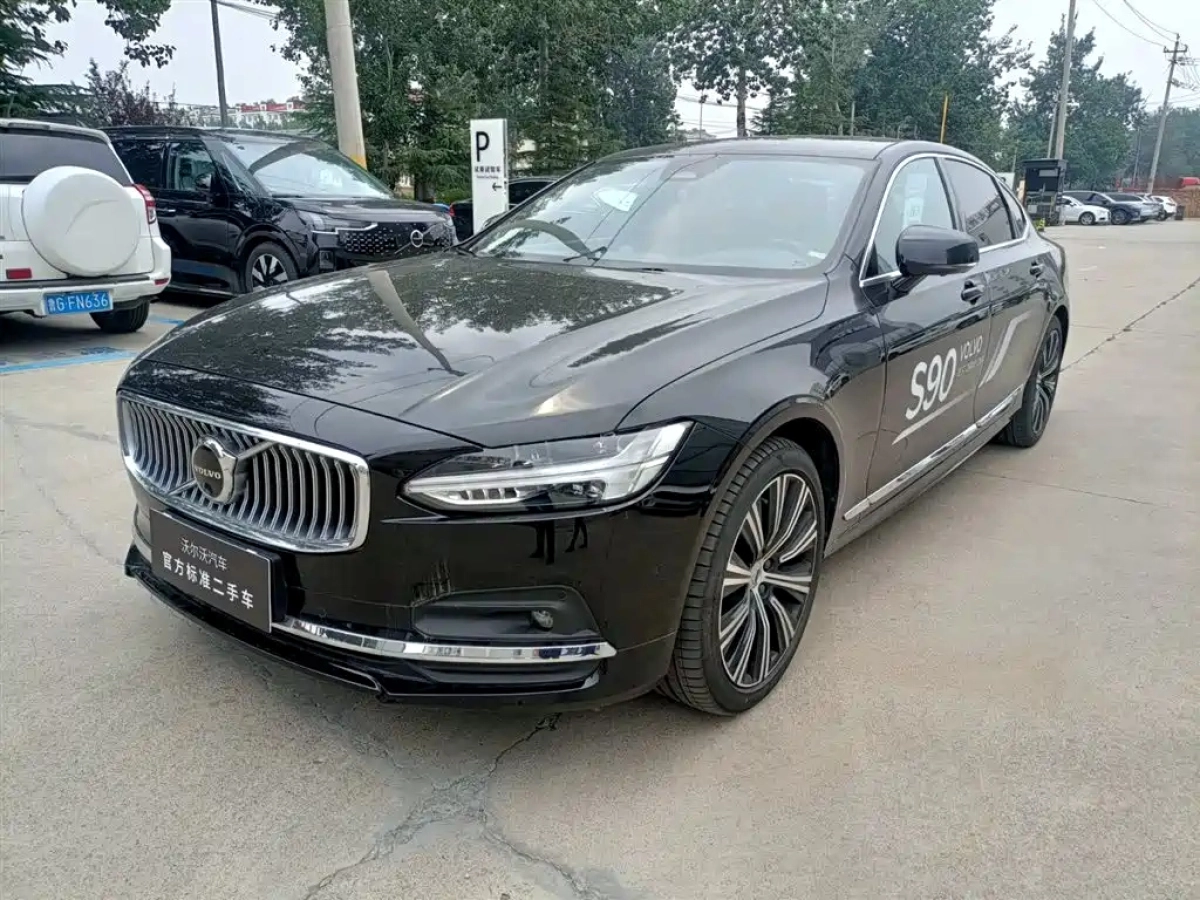 VOLVO S90  2024