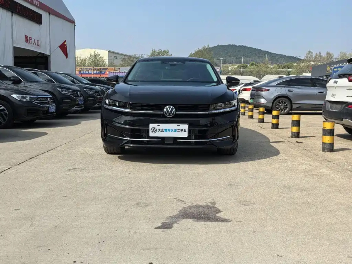 VOLKSWAGEN MAGOTAN  2025