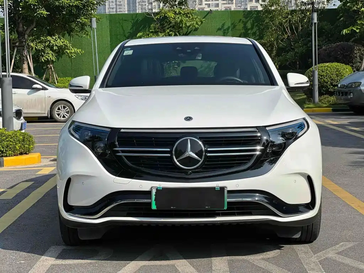 MERCEDES-BENZ EQC