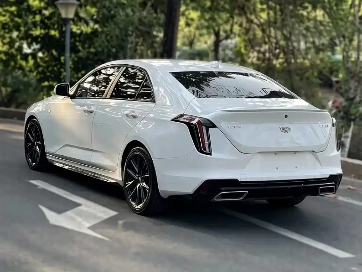 CADILLAC CT4