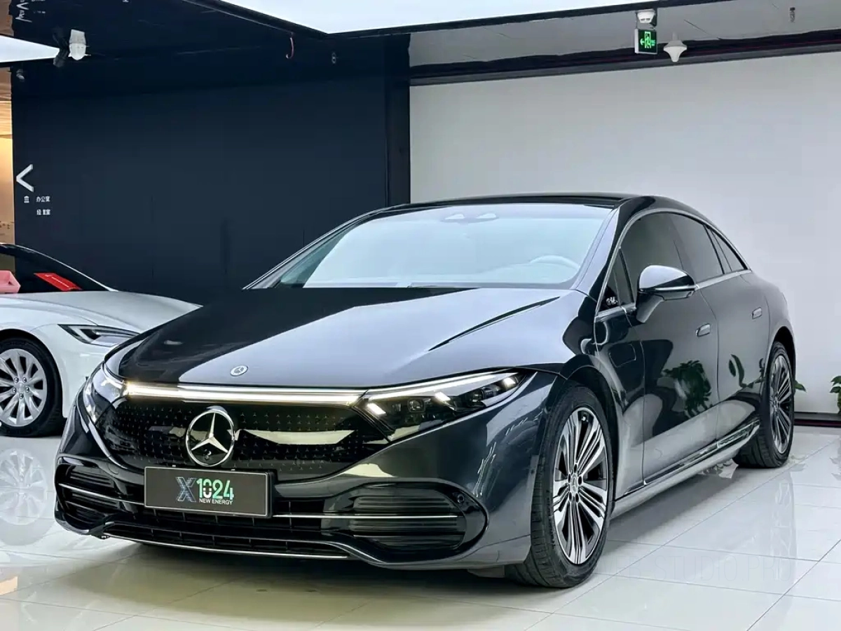 MERCEDES-BENZ EQS  2022