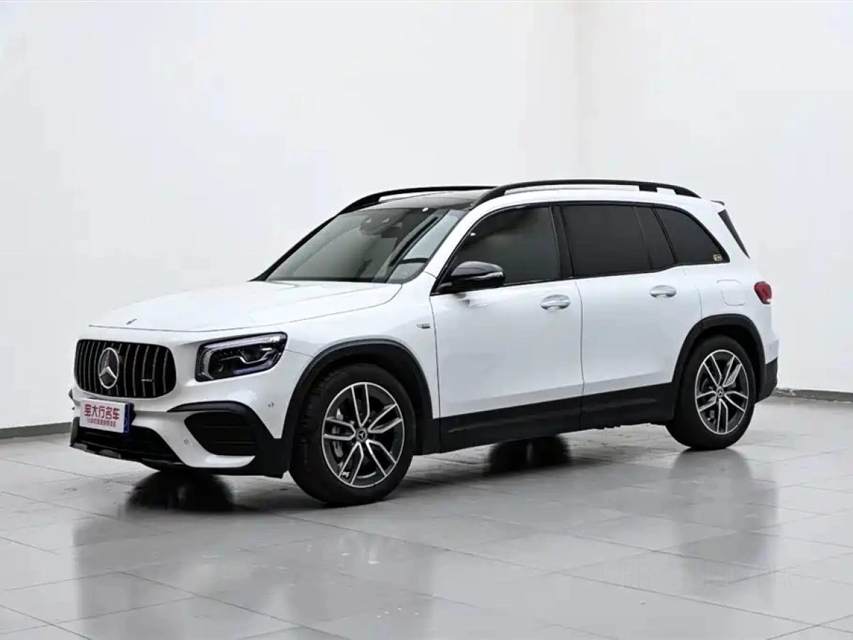 MERCEDES-BENZ GLB AMG