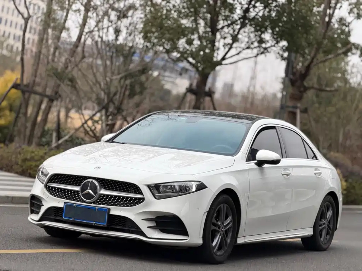 MERCEDES-BENZ A-CLASS  2021