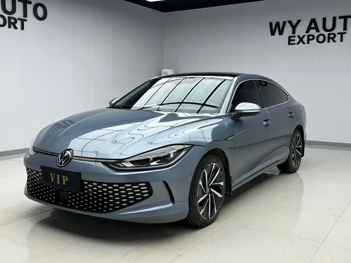 VOLKSWAGEN LAMANDO  2022