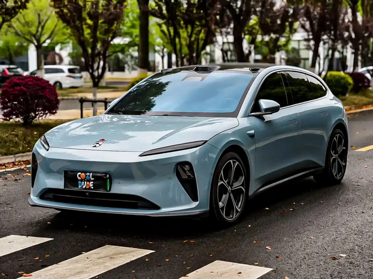 NIO ET5T  2024