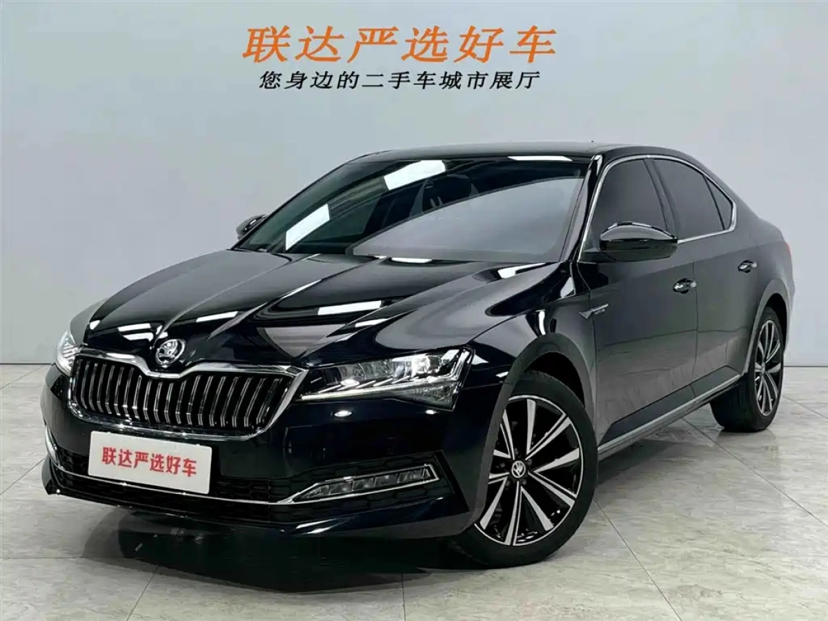 SKODA SUPERB