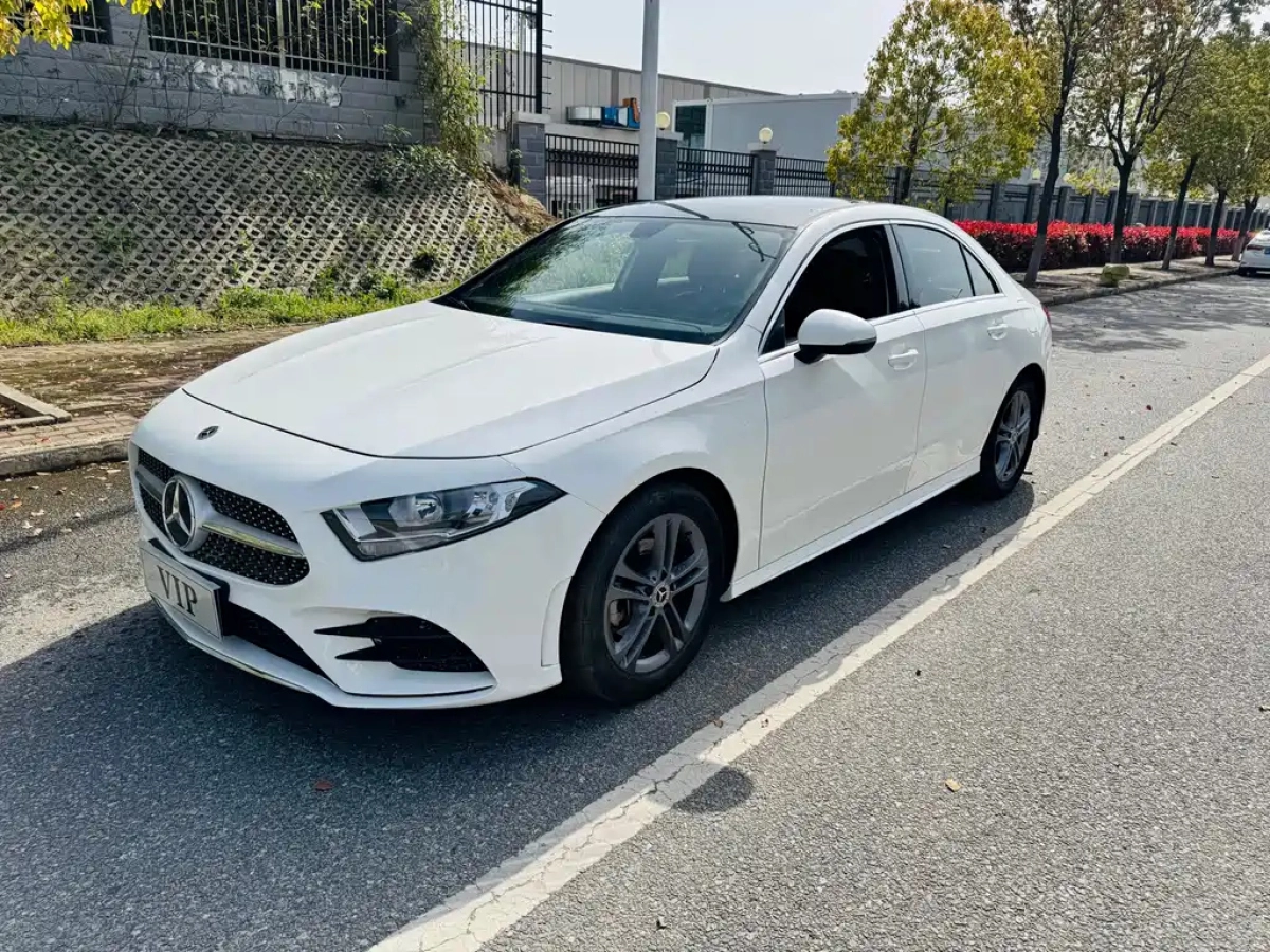 MERCEDES-BENZ A-CLASS  2021