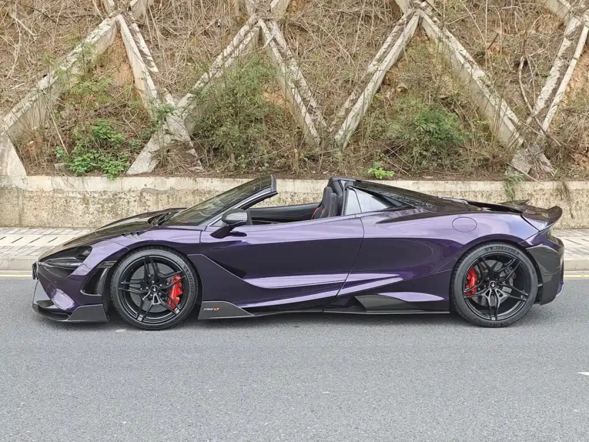 MCLAREN 720S