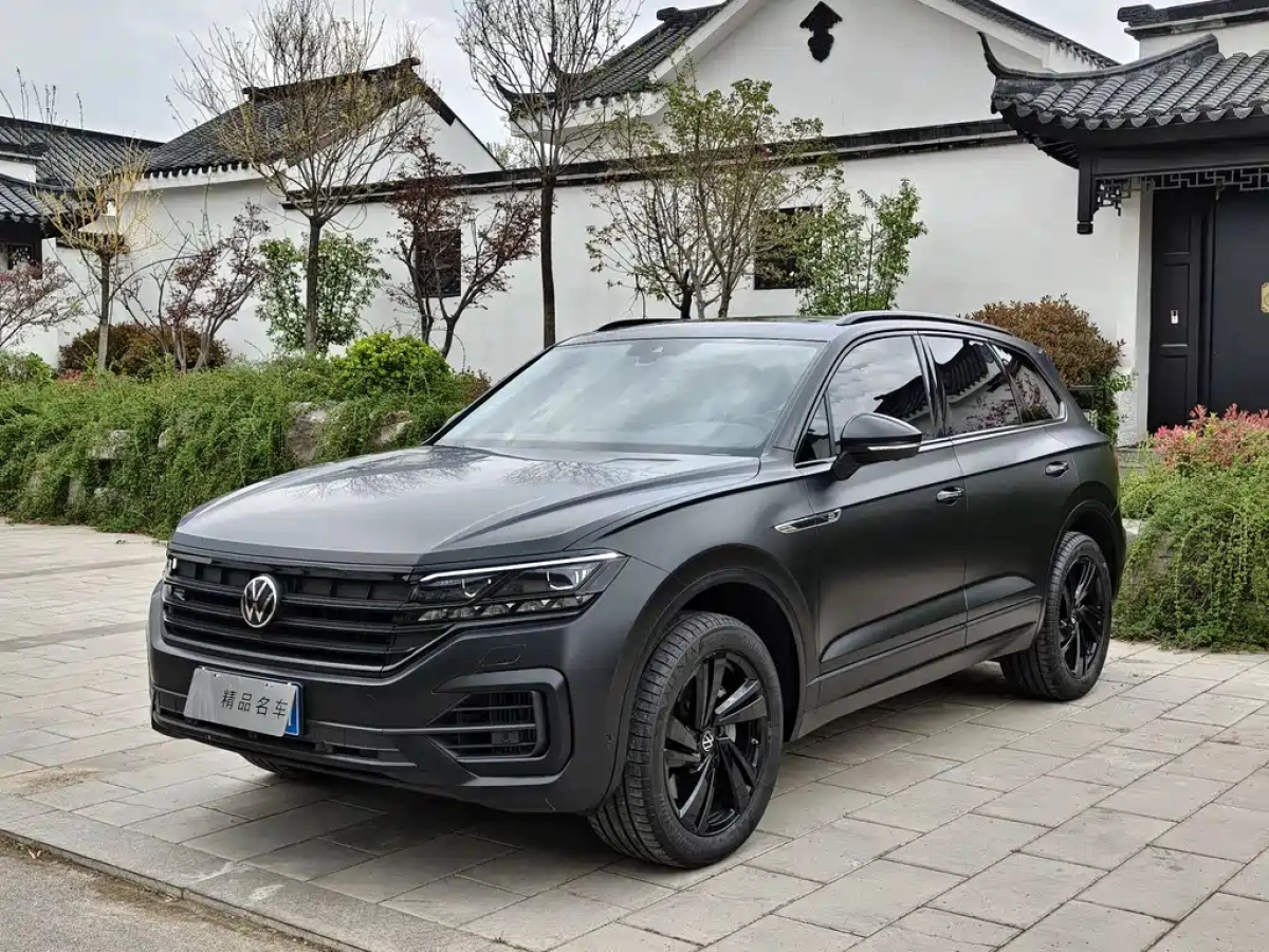 VOLKSWAGEN TOUAREG  2024