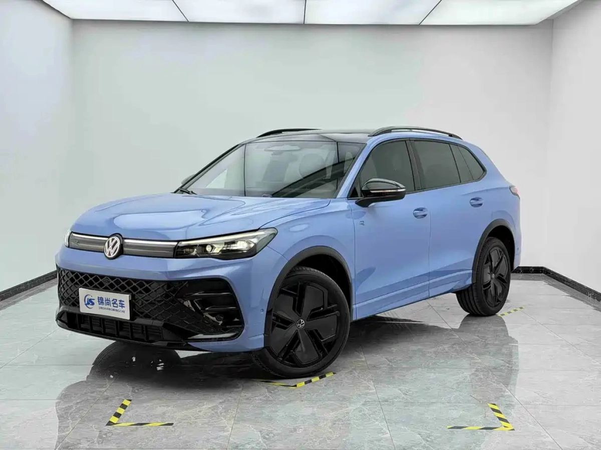 VOLKSWAGEN TIGUAN L  2024