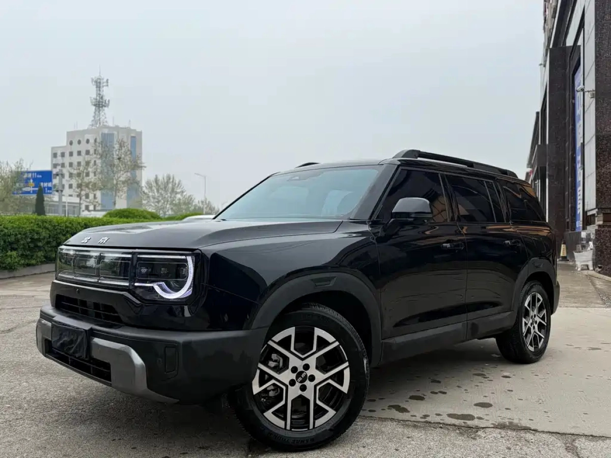 BAIC BEIJING BJ30