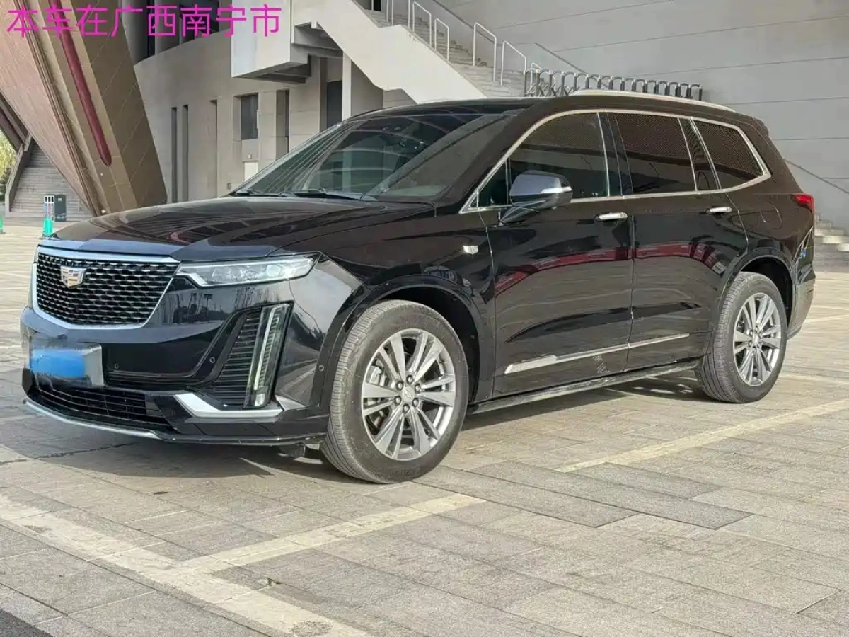 CADILLAC XT6