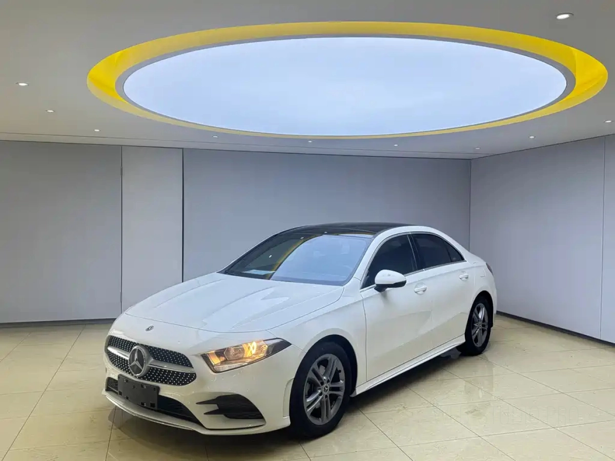 MERCEDES-BENZ A-CLASS  2022