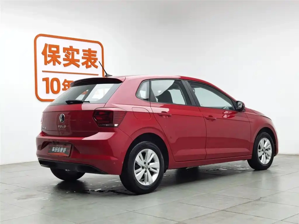 VOLKSWAGEN POLO
