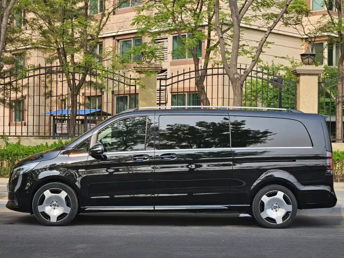 MERCEDES-BENZ V-CLASS