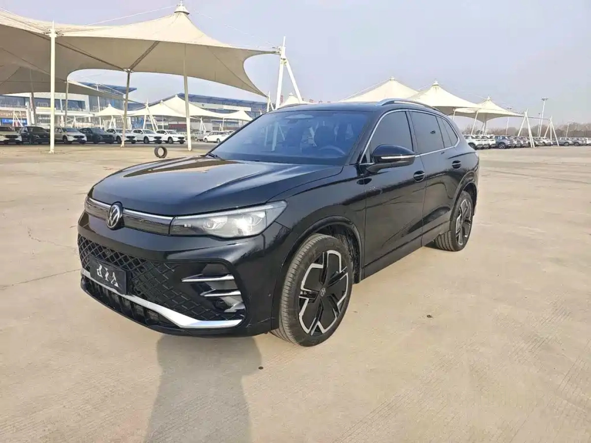 VOLKSWAGEN TIGUAN L  2024