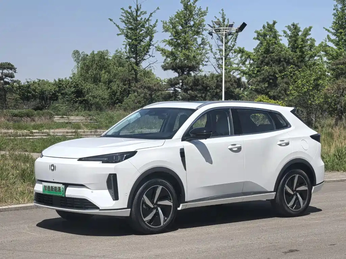 CHANGAN QIYUAN NEVO Q05  2023