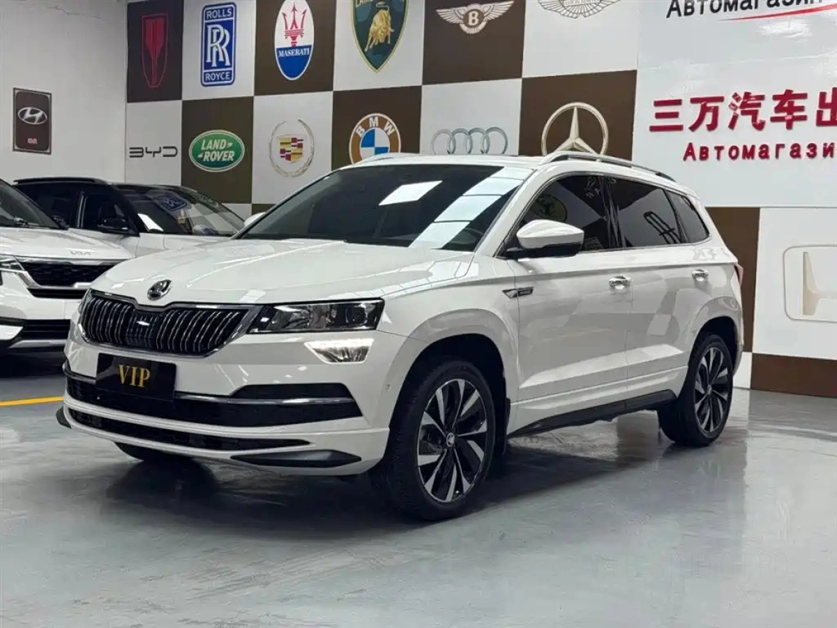 SKODA KAROQ
