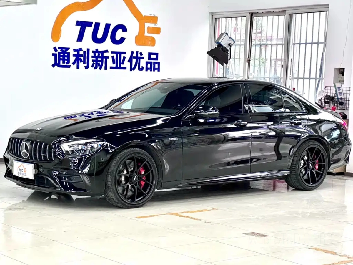 MERCEDES-BENZ E-CLASS AMG  2023