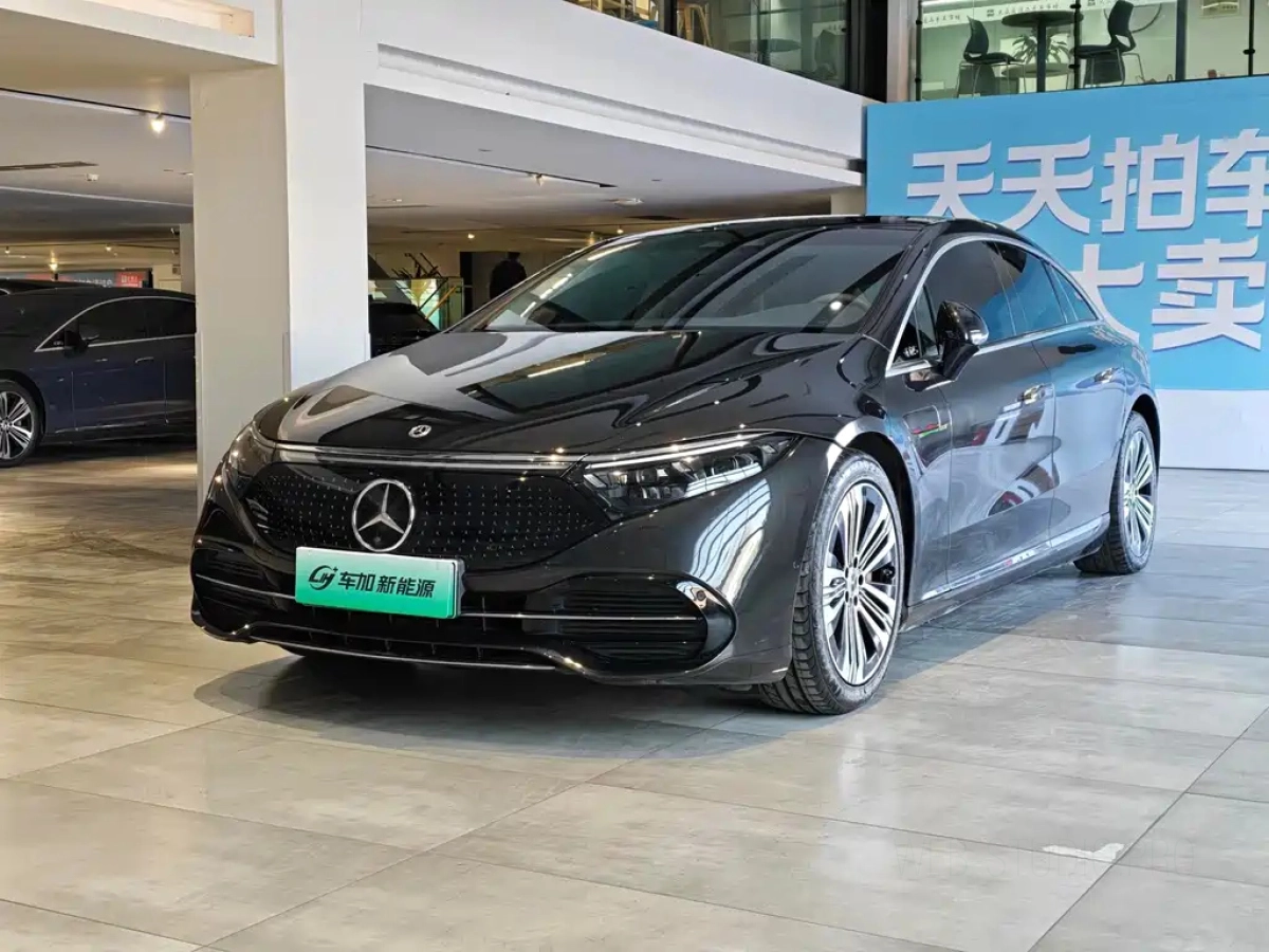 MERCEDES-BENZ EQS  2024