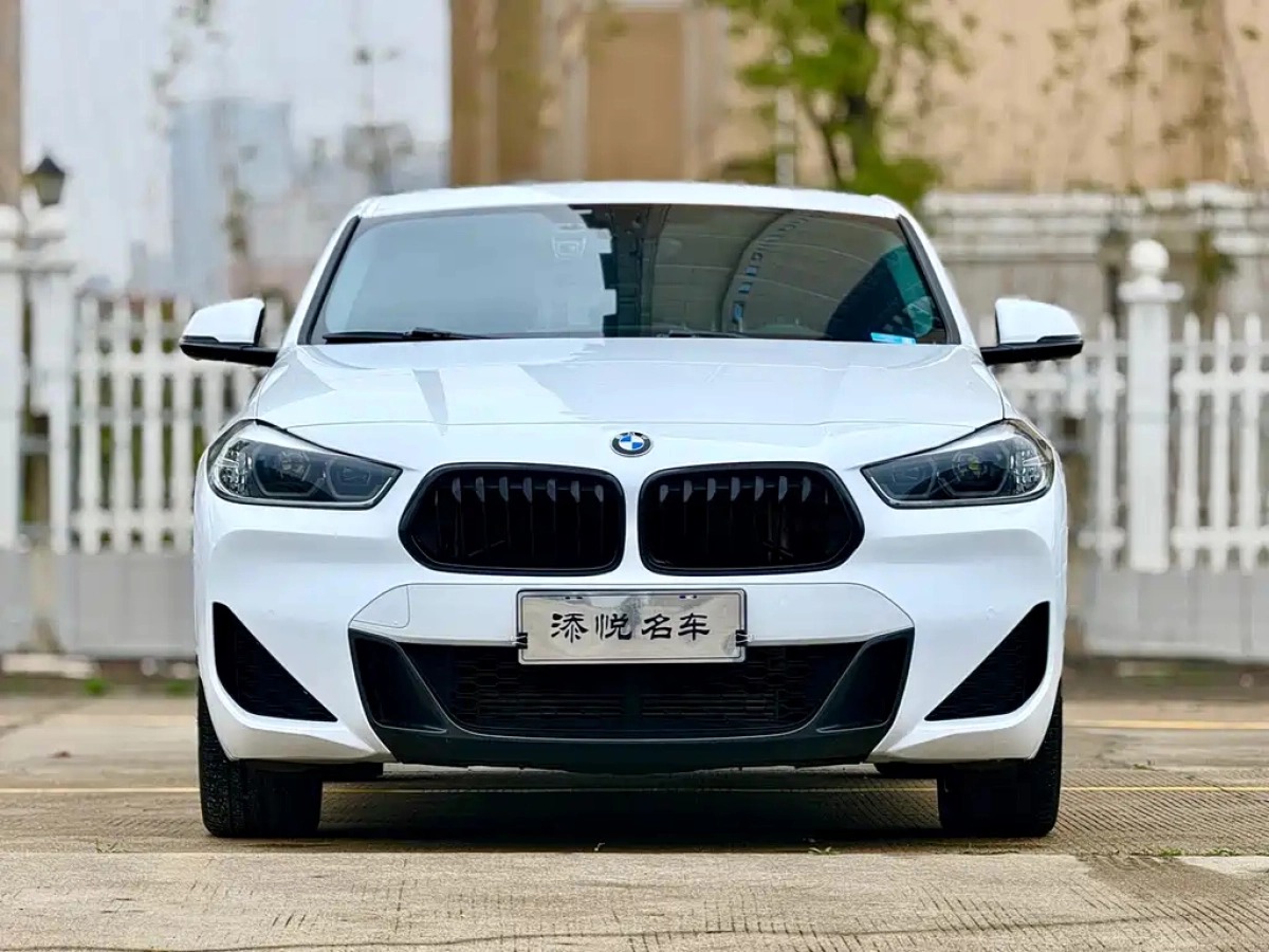 BMW X2  2022