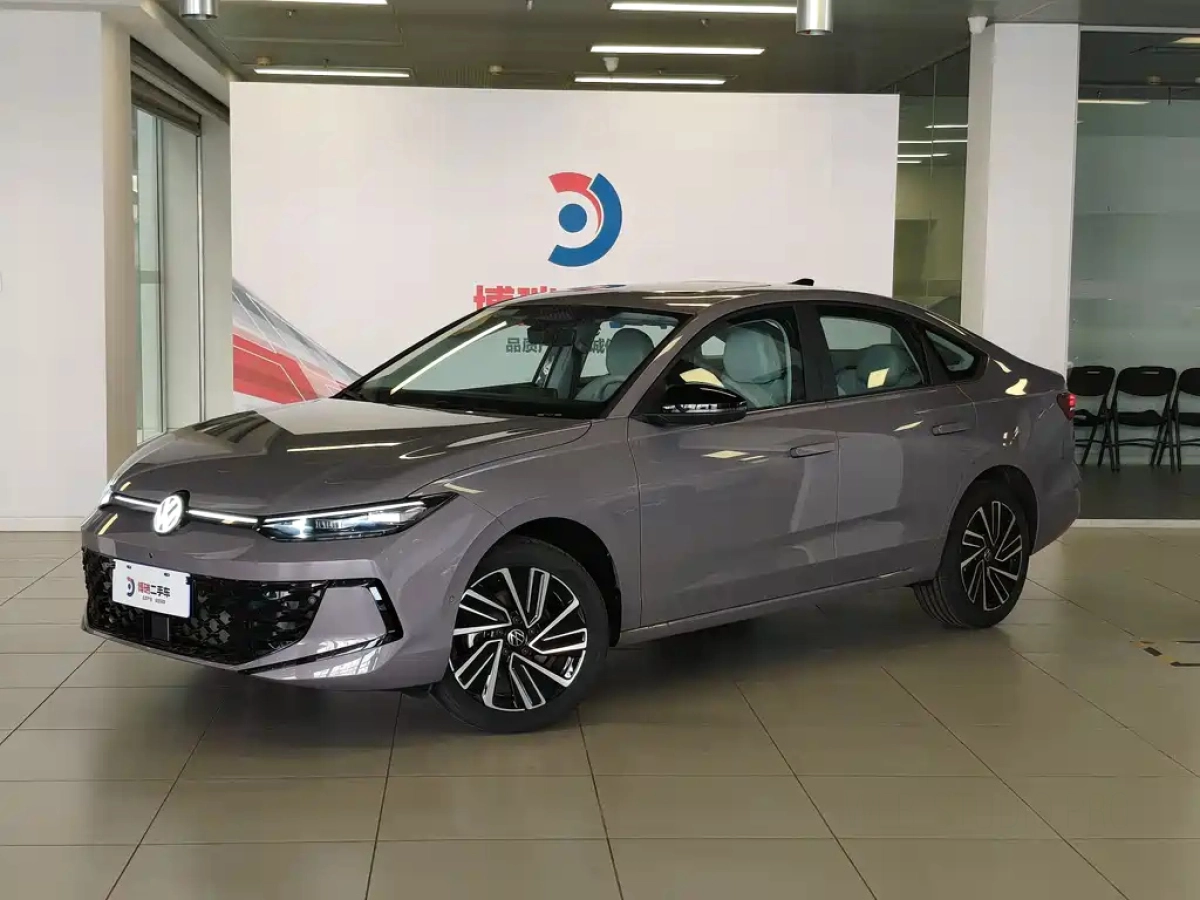 VOLKSWAGEN LAVIDA  2025