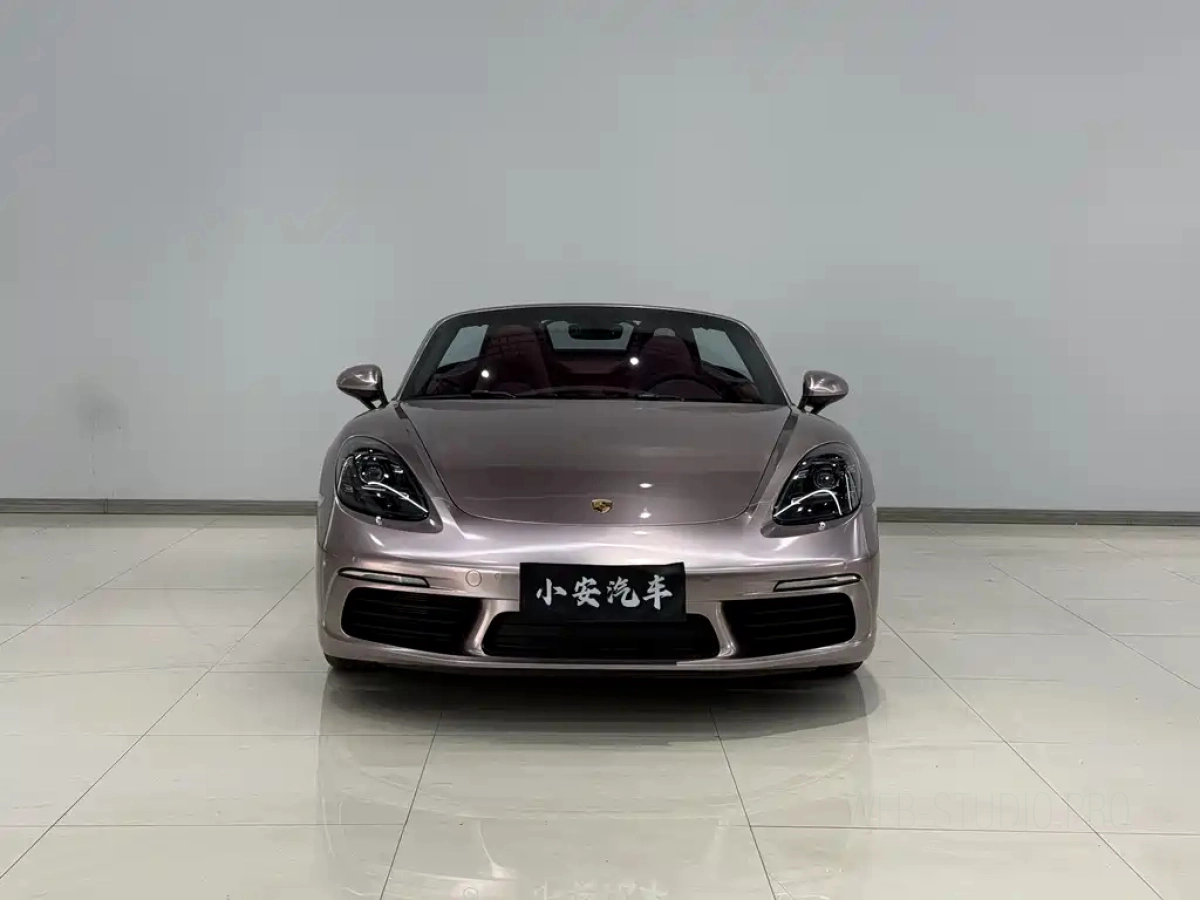 PORSCHE 718