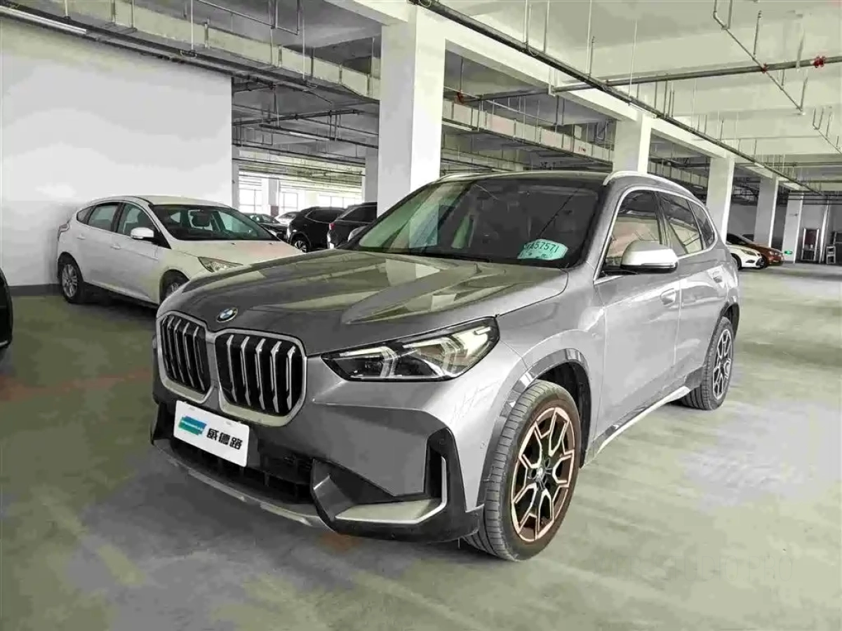 BMW X1  2023