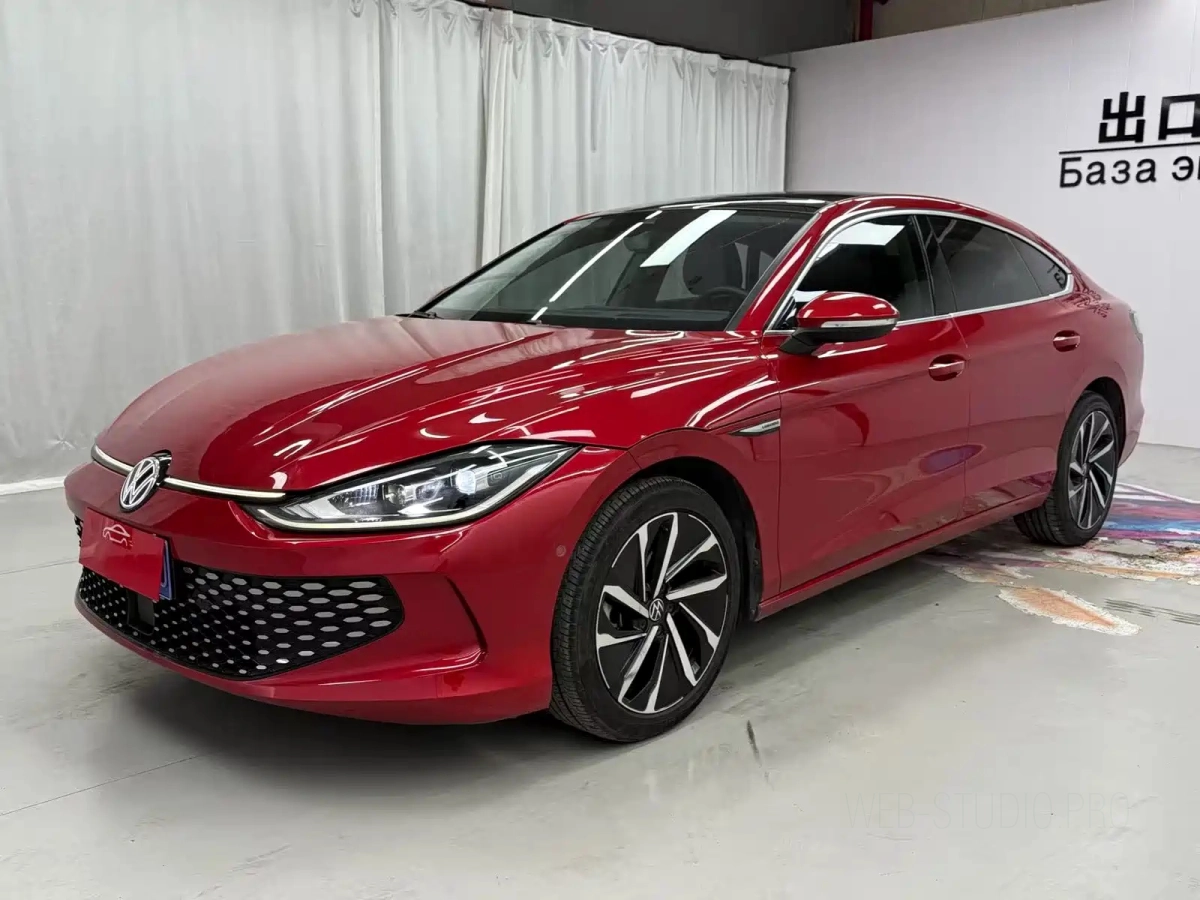 VOLKSWAGEN LAMANDO  2022