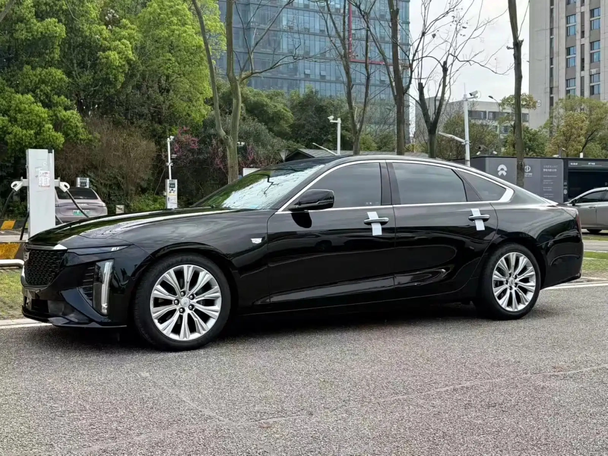 CADILLAC CT6