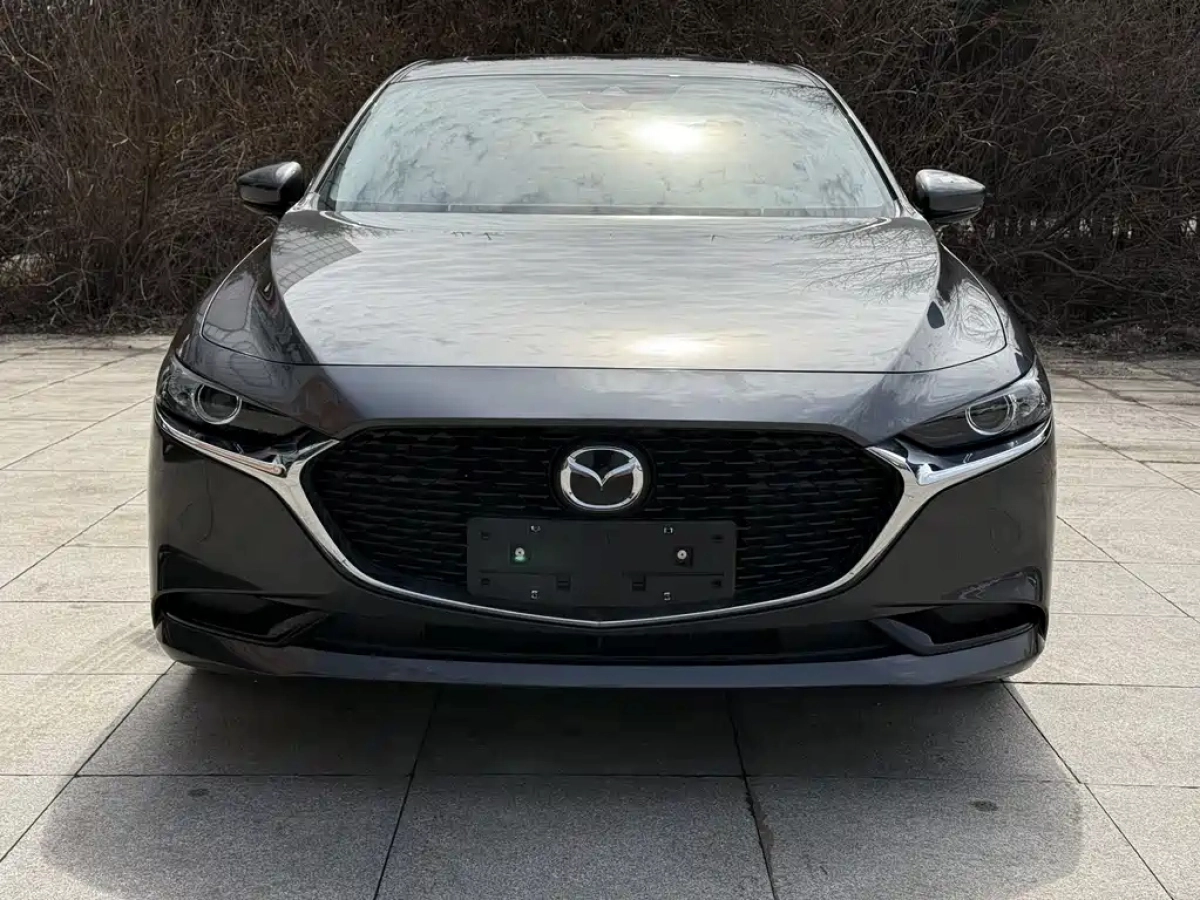 MAZDA 3 AXELA